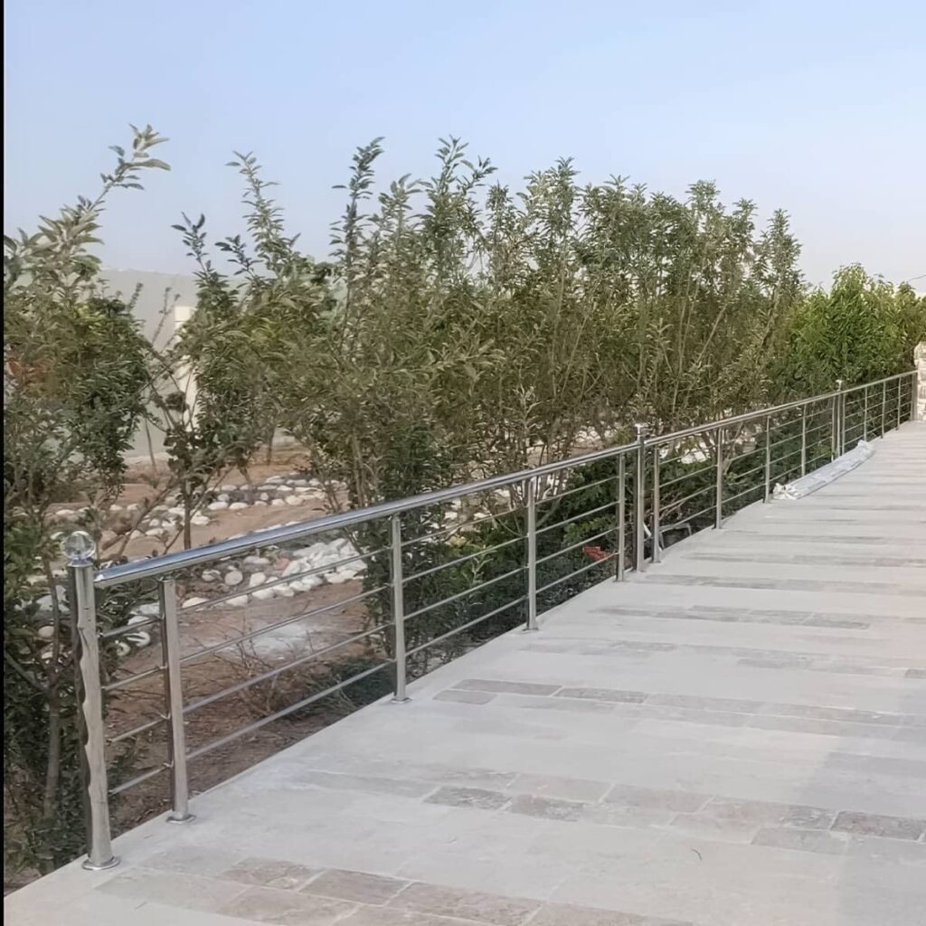 نرده پله مدرن در فضای دوبلکس