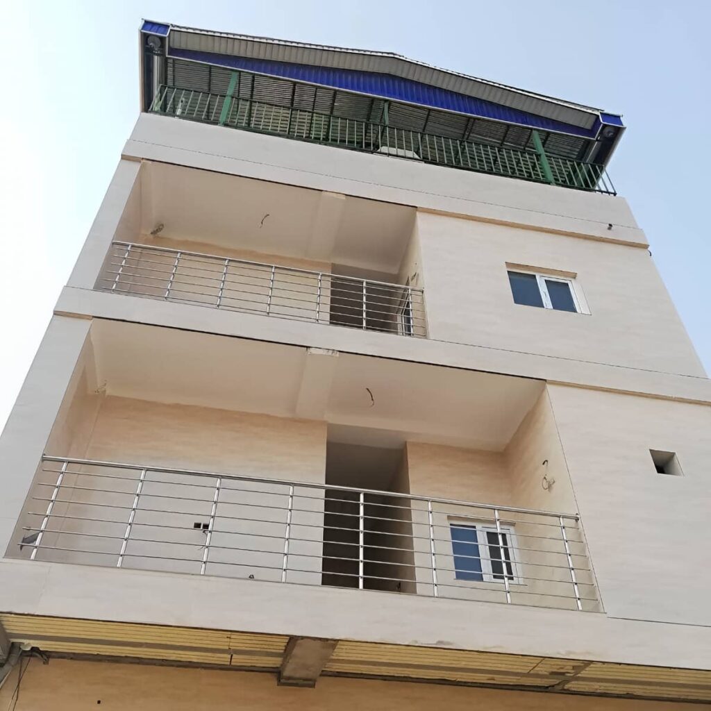 نرده بالکن ویلایی آماده بسته بندی برای ارسال