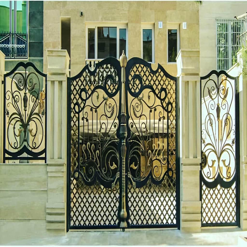 ویژگی‌های درب فرفورژه باغ
