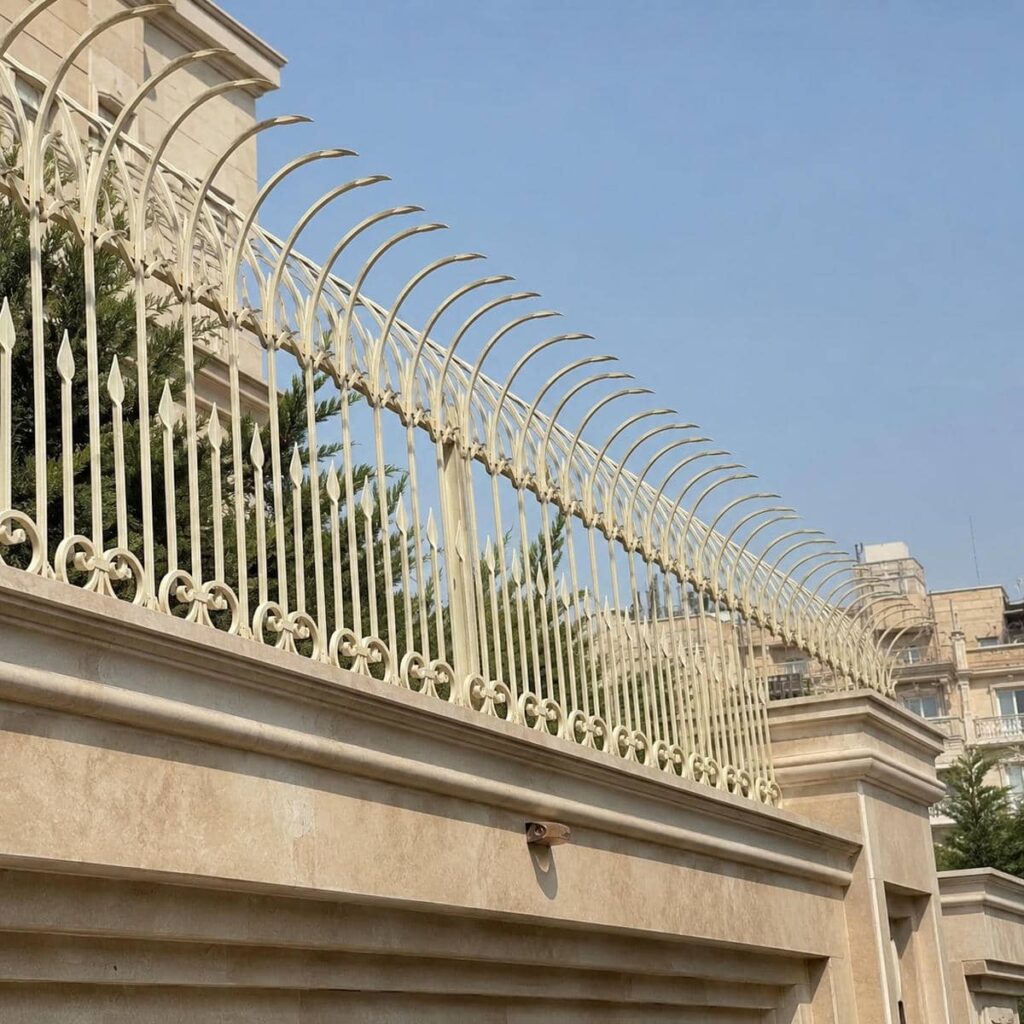 حفاظ ضد سرقت دیوار با پوشش سطح یکدست حفاظ ضد سرقت دیوار با پوشش سطح یکدست