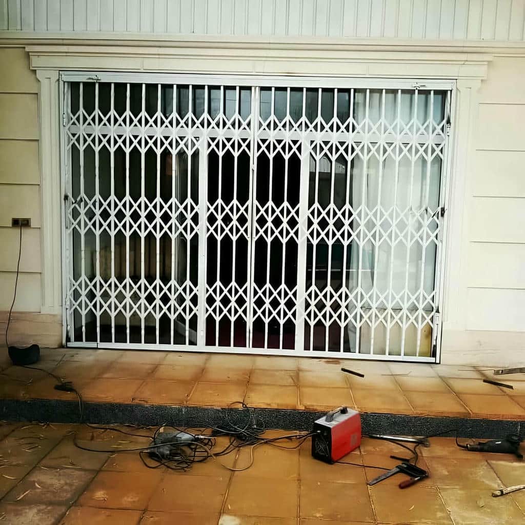 حفاظ پنجره کلاسیک