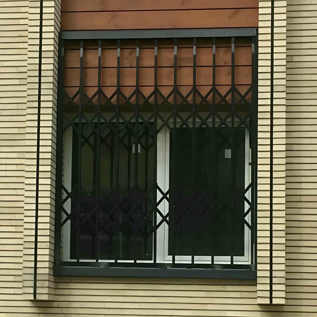 حفاظ پنجره در محله سردار جنگل