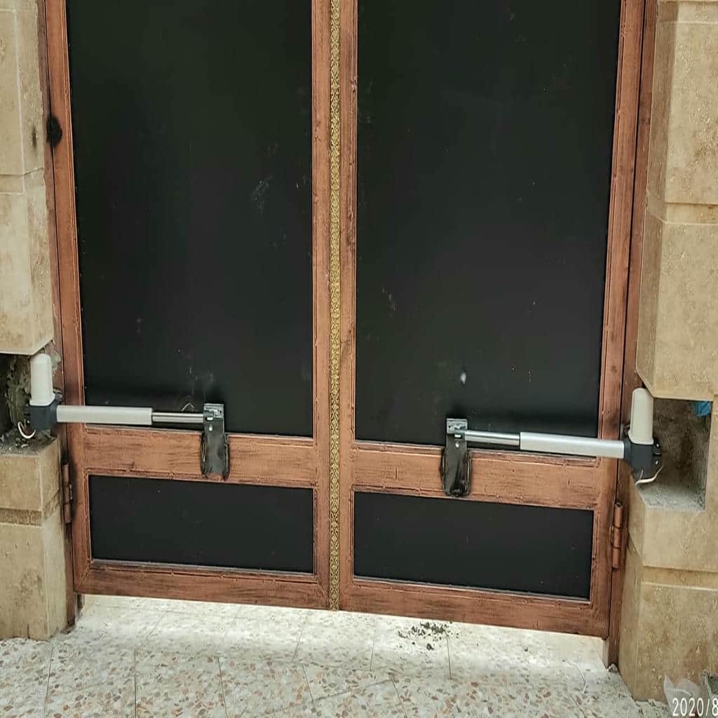 جک پارکینگی بدنه فلزی خاکستری