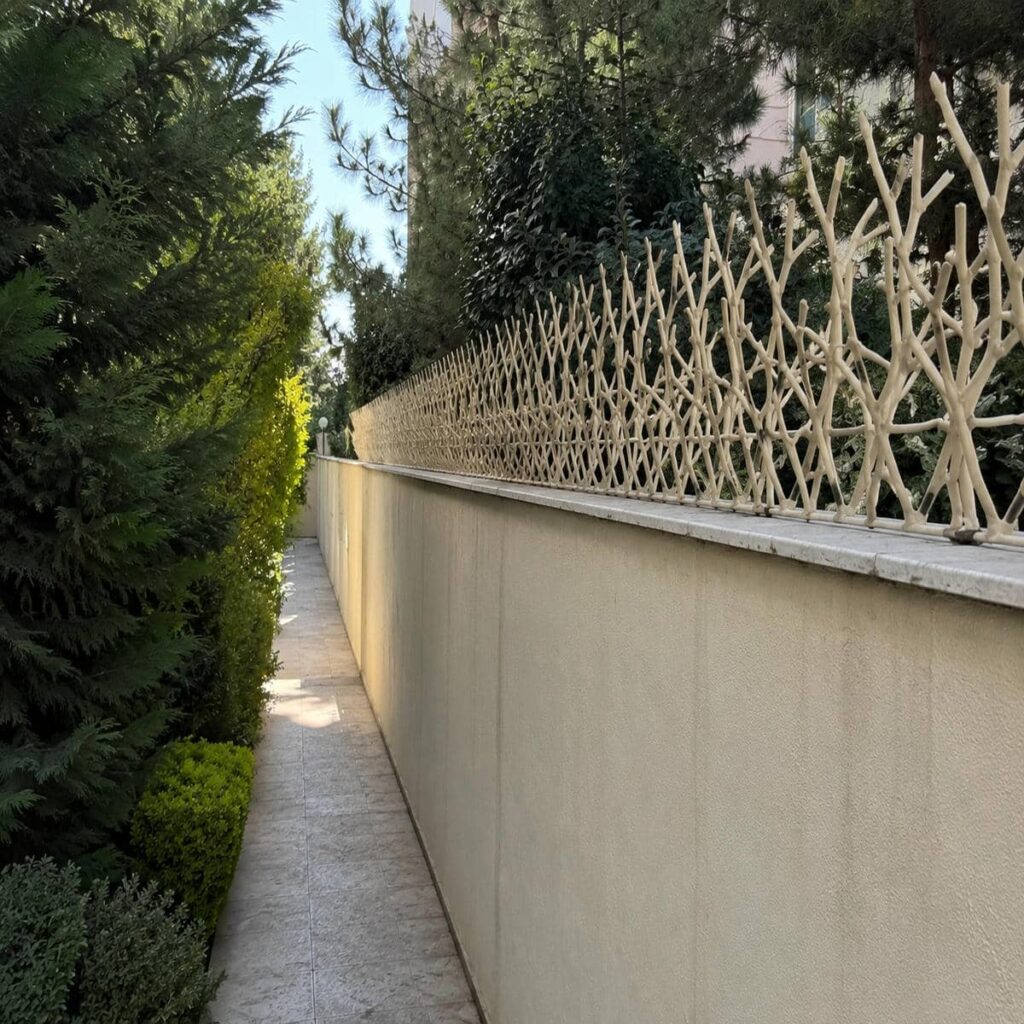 حفاظ دیوار استان چهارمحال و بختیاری مدل شاخ گوزنی نمای ساختمان