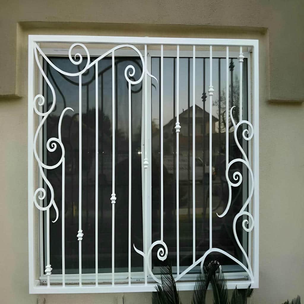 حفاظ پنجره استان چهارمحال و بختیاری کنار قاب نما