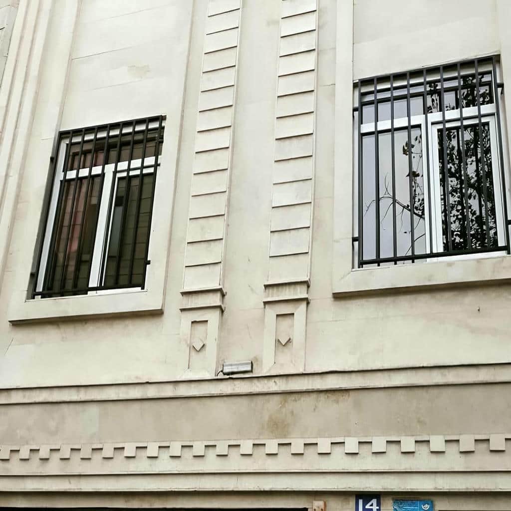 حفاظ پنجره سفارشی با فرم ساده