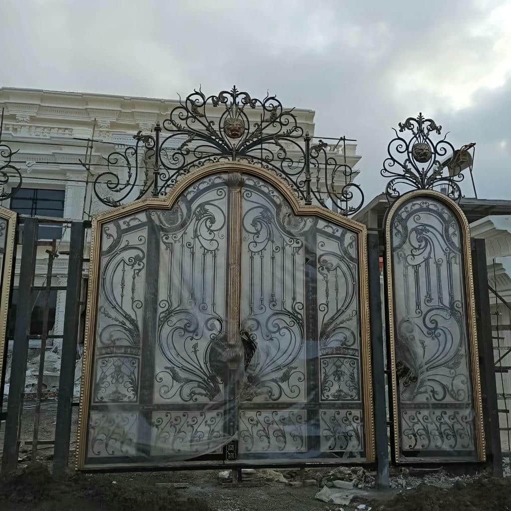 درب آهنی طرح دار زاهدان