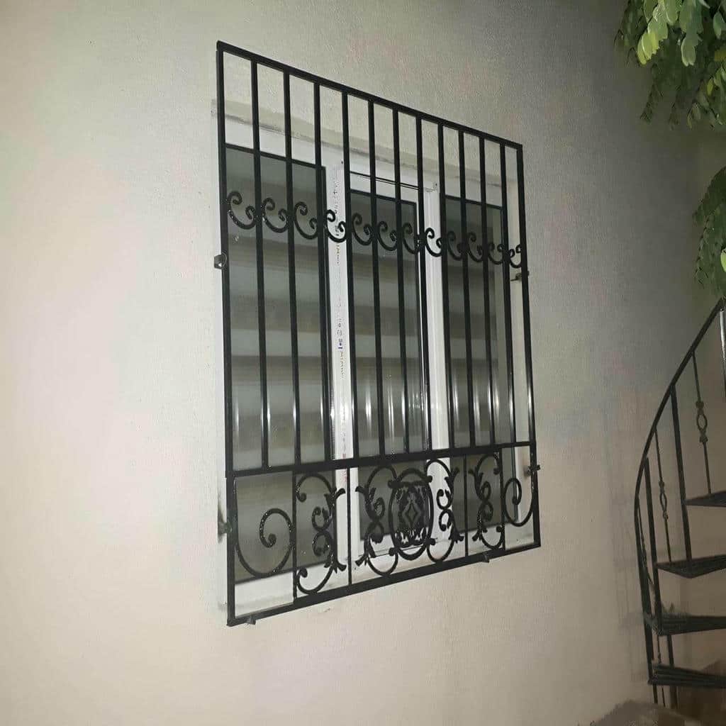 محافظ پنجره کلاسیک فلزی استان لرستان محافظ پنجره کلاسیک فلزی استان لرستان