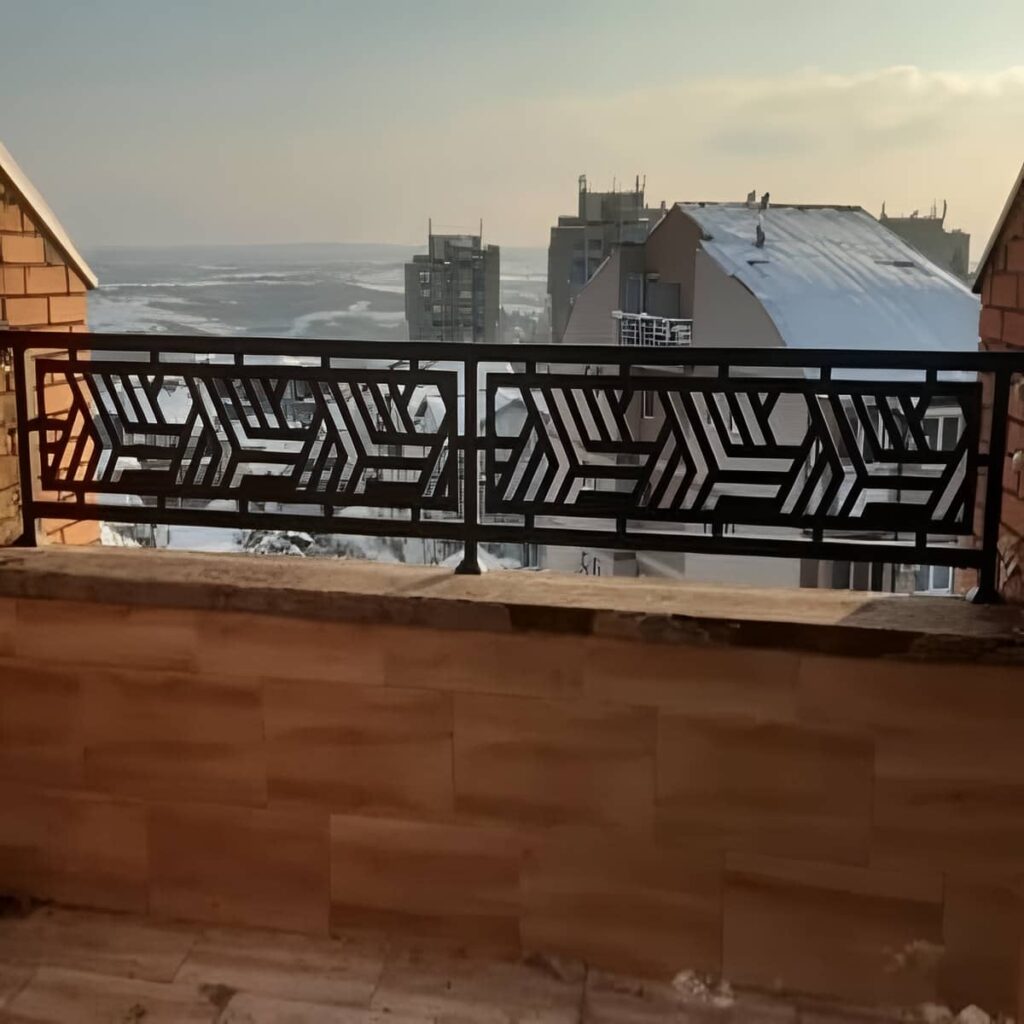 نرده تراس بوشهر با طراحی ساده