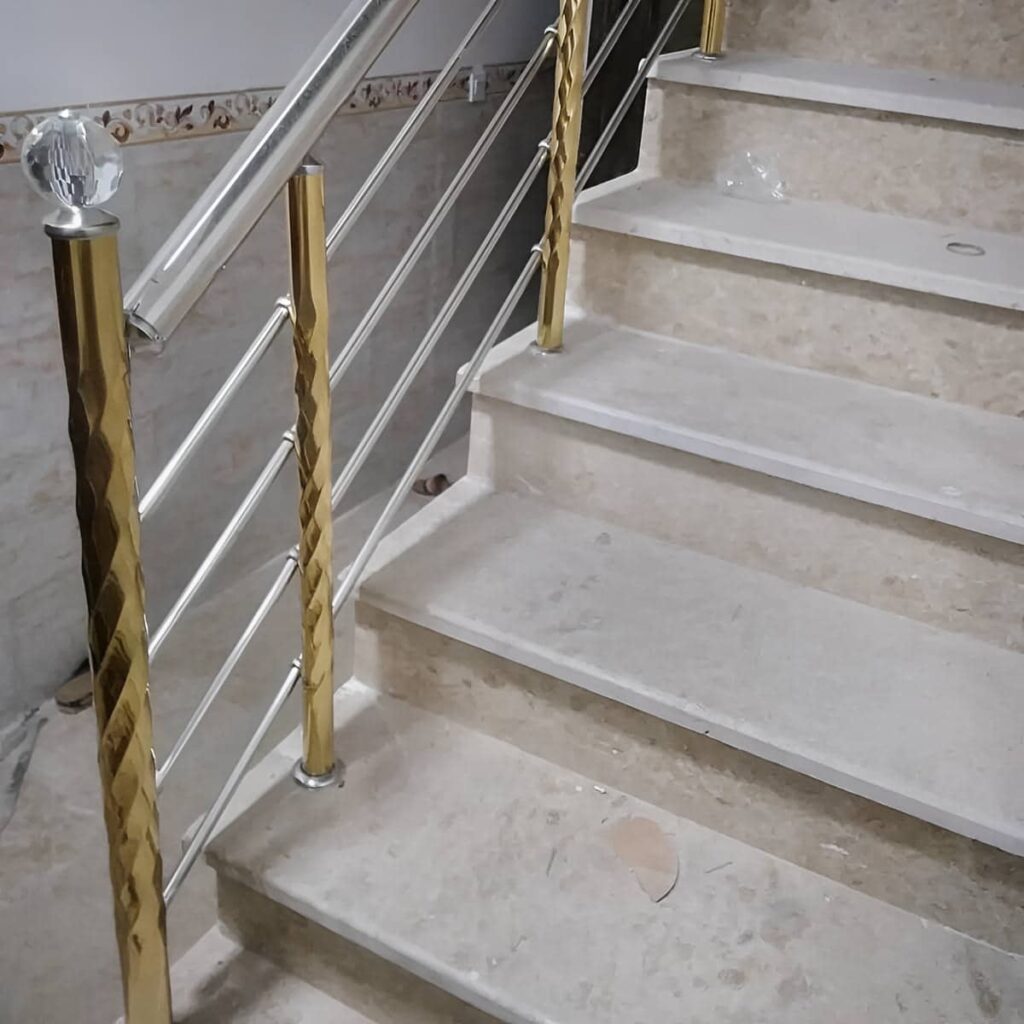 نرده راه پله رشت با دست انداز استیل