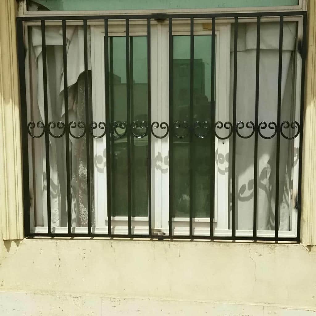 نرده پنجره فلزی یزد نمای ساختمان
