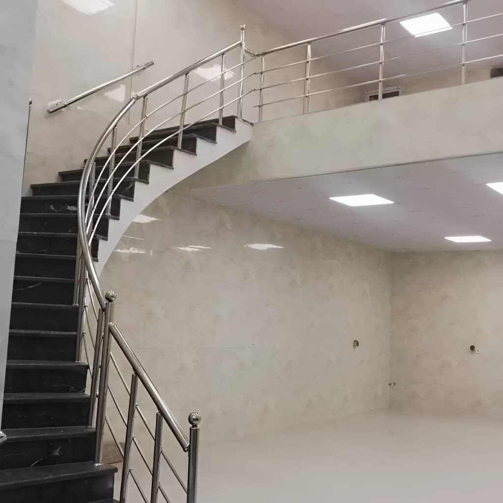 هندریل استیل راه پله ساختمان