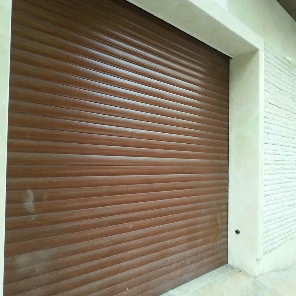 کرکره برقی با موتور اتوماتیک فضای تجاری