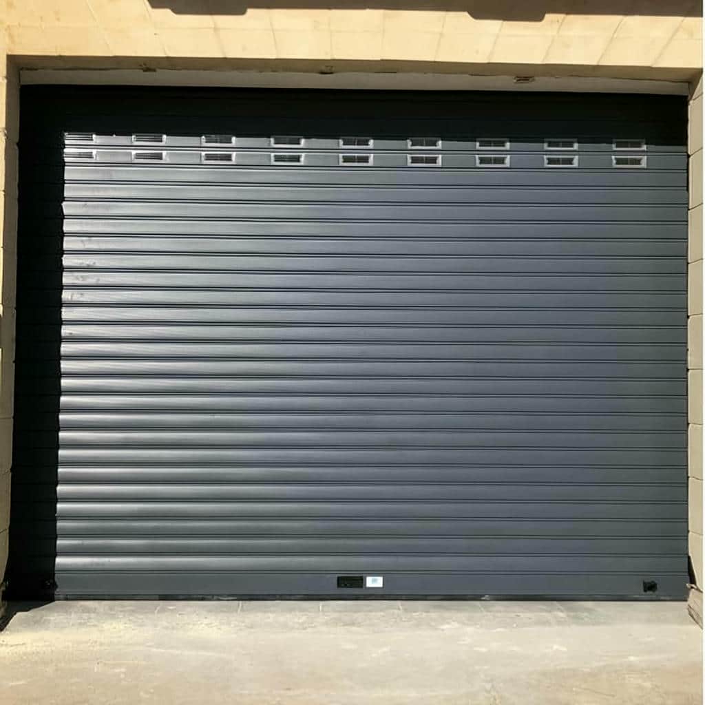 کرکره برقی یاسوج نمای ورودی مدرن