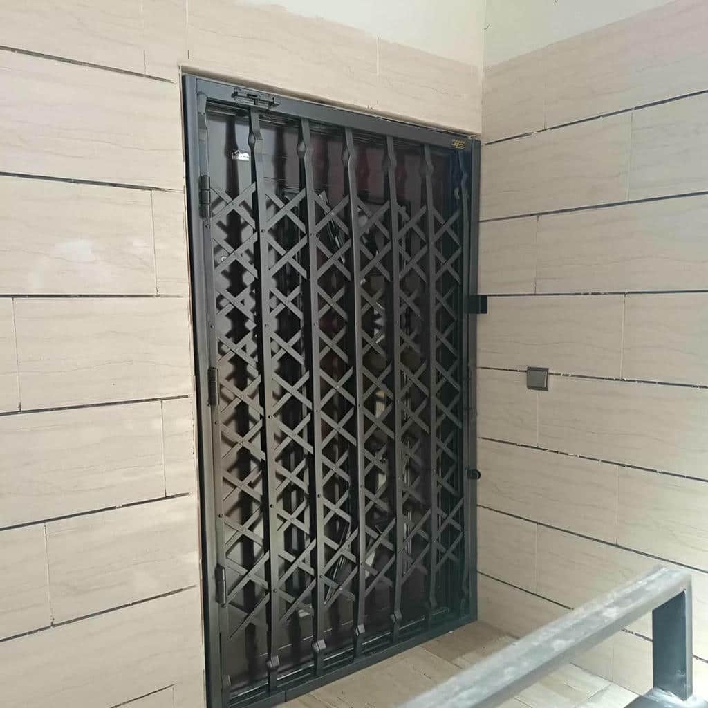 گارد آکاردئونی فلزی برای فضای مسکونی گارد آکاردئونی فلزی برای فضای مسکونی