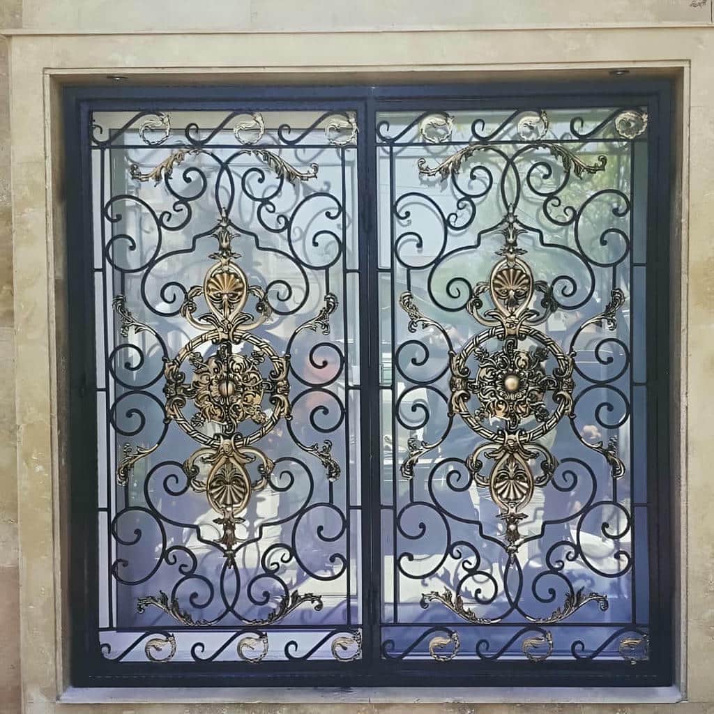 گارد پنجره طرح ساده سفید