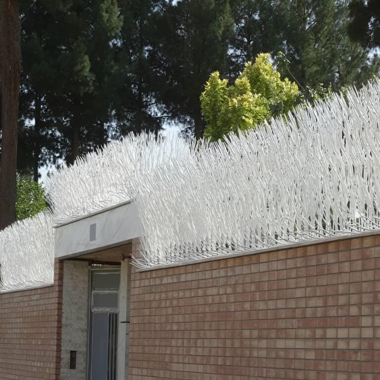 حفاظ دیوار استان بوشهر با طرح شاخ گوزنی فلزی حفاظ دیوار استان بوشهر با طرح شاخ گوزنی فلزی