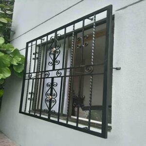 حفاظ پنجره آهنی سنندج با طرح ساده