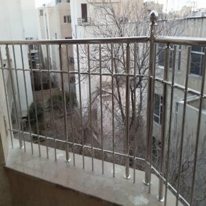 نرده بالکن ساری با طراحی فلزی مدرن